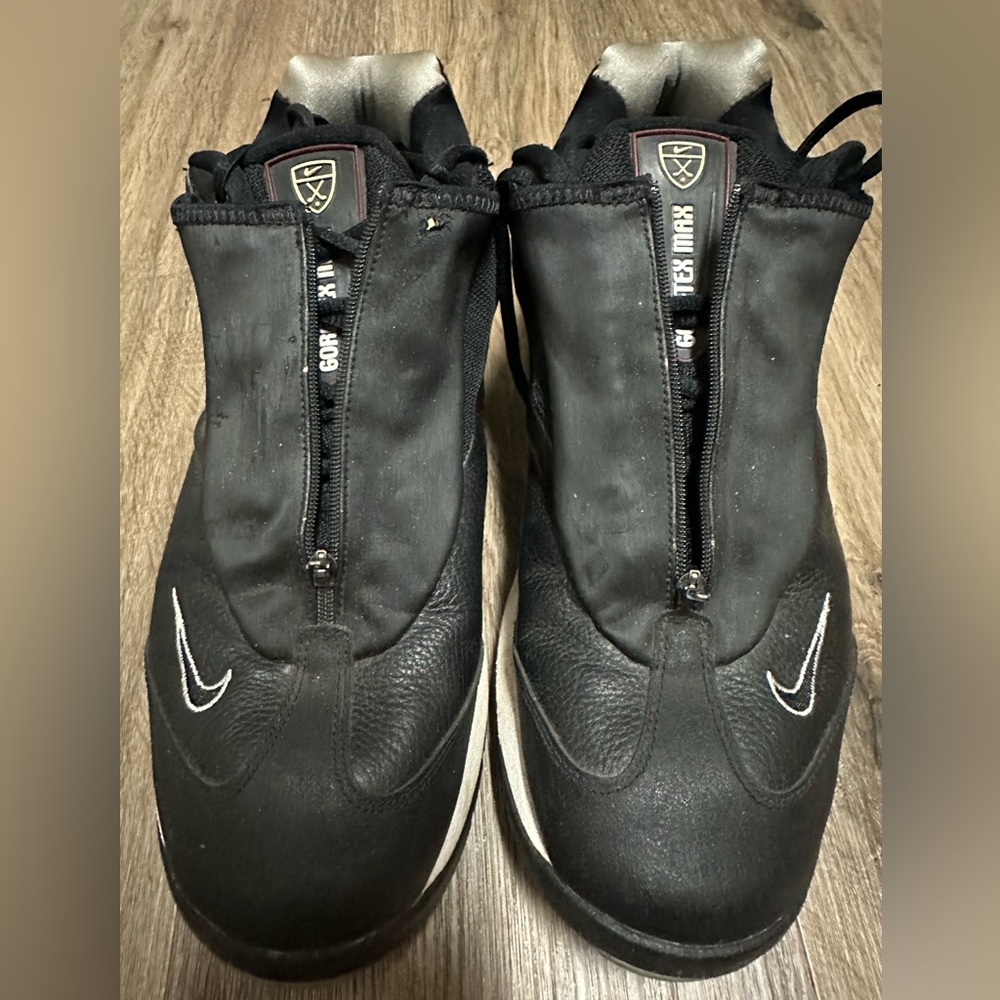 Nike Gore-Tex Max men’s golf shoes…size 10 1/2